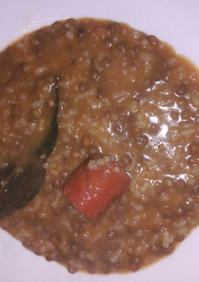 Una foto de Lentejas con arroz