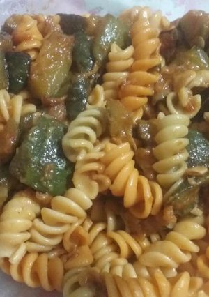 Una foto de Fideos con zapallitos  fit