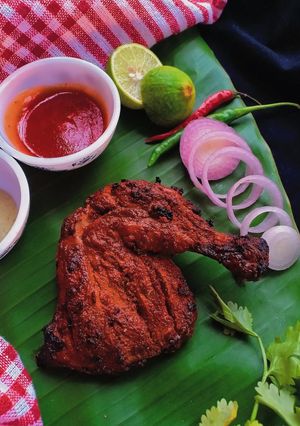 তান্দুরি চিকেন(Tandoori Chicken recipe in bengali) রেসিপির প্রধান ছবি
