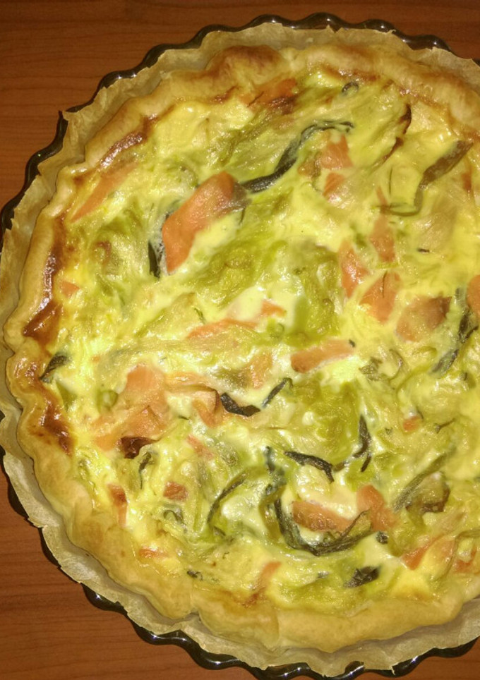 Una foto de Hojaldre de salmón y puerros