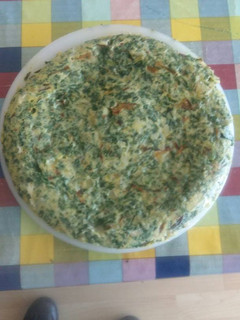 Una foto de Tortilla de patatas con Espinacas y Ajetes