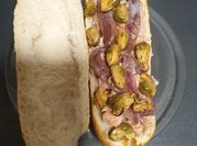 Una foto de bocadillo de atun