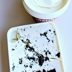 A picture of Graveyard Oreo Ice Cream.