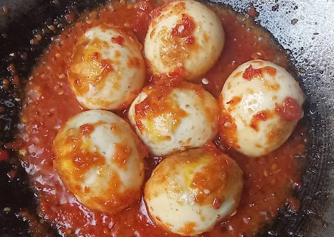 Cara bikin Telur bulat balado Cara bikin Telur bulat balado