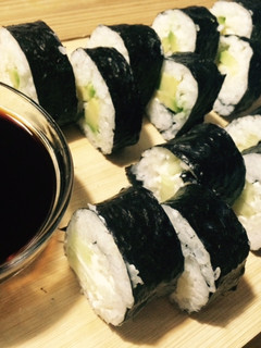 Una foto de Makis veganos