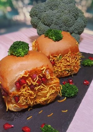 A picture of Broccoli dhabeli.