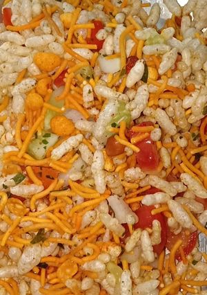 चटपटी भेल (Chatpati bhel recipe in hindi) रेसिपी मुख्य फोटो