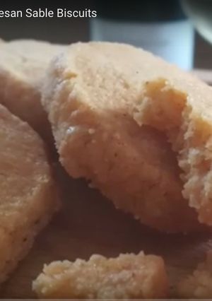 A picture of Parmesan Sable biscuits.