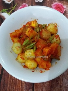 Foto resep Sambel Goreng Kentang Bakso Telur Puyuh