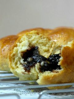 Foto resep Roti Isi coklat simple 8sendok