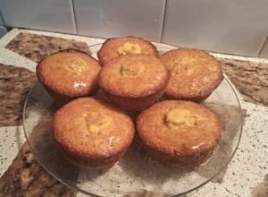 Una foto de Muffins merengados relleno con crema pastelera