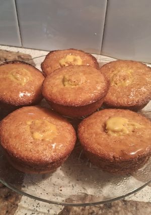 Una foto de Muffins merengados relleno con crema pastelera