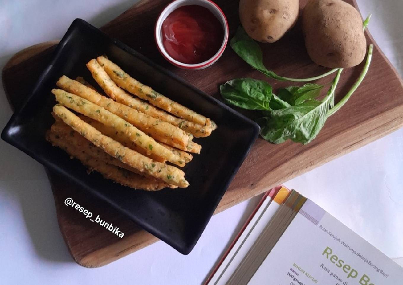 Potato Cheese with Spinach Stick