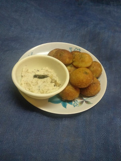 રવા અપ્પમ (Rava Appam Recipe In Gujarati) રેસીપી મુખ્ય ફોટો