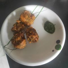 A picture of Sindhi special onion pakoda.