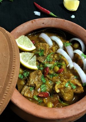 A picture of Mangshor Ghugni.
