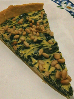 Una foto de Tarta de espinacas, ricotta y piñones