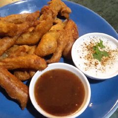 A picture of Aalo ke pakore.