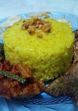Foto resep Nasi kuning magicom
