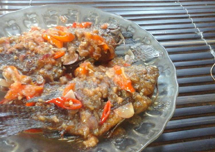 Resep Ikan Mujair Sambal Tauco yang Menggugah Selera