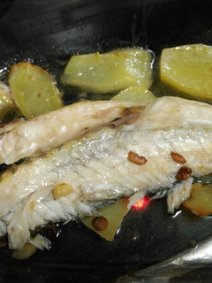 Una foto de Lubina al horno