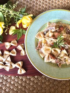 Una foto de Farfalle ai funghi porcini