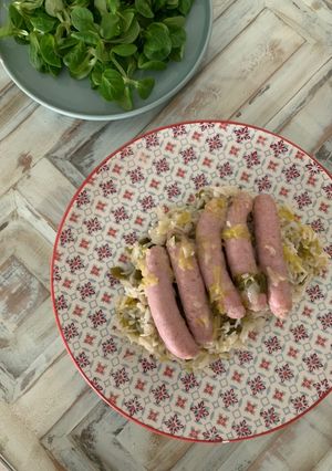 Foto principal de Salchichas de pollo con arroz basmati y verduras