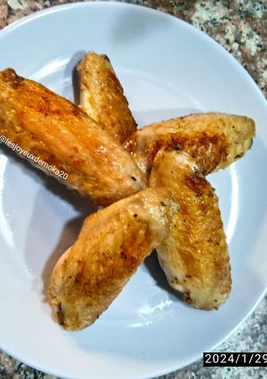 Une photo de Ailes de poulet au four