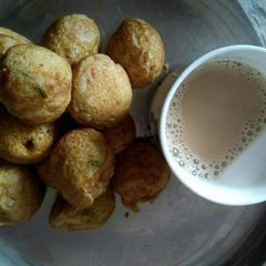 A picture of Appe With Tea.