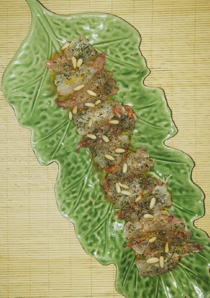 Una foto de Tartar de gamba roja🦐🦐🦐