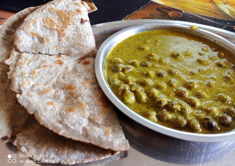 Easiest Way to Prepare Perfect Harbhara Usal - Green Chickpea curry
