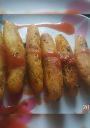 क्रिस्पी सूजी फिंगर्स रेसिपी मुख्य फोटो