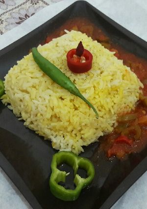 صورة لوصفة ارز مع صلصة البندورة