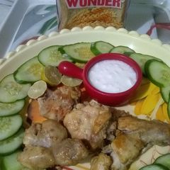 A picture of Steam chicken with brown bread (Diet Food).