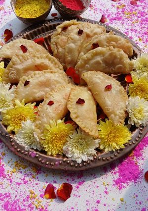 A picture of Holi Special Khoya Stuffed Gujiya.