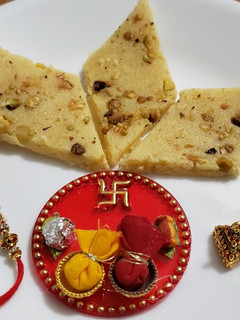 કેસર બદામ કતલી રેસીપી મુખ્ય ફોટો