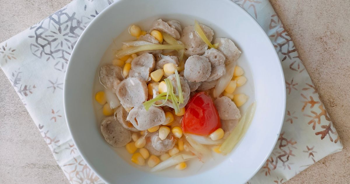 992. Sup Jagung Manis Bakso