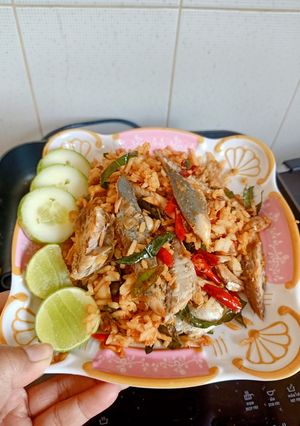 รูปของ ข้าวผัดต้มยำปลาทู
