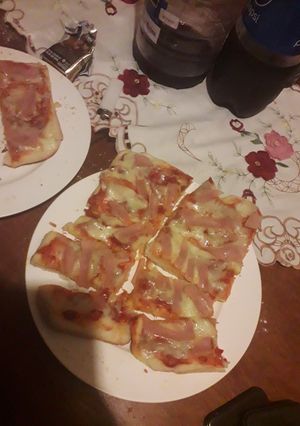 Una foto de Pizza, masa estilo pizzeria🤭