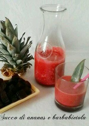 Una foto de Jugo de ananas y remolacha