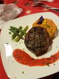 Filete miñon acompañado con un puré crocante de zanahoria