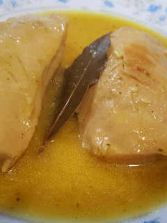 Una foto de Pechugas de pollo encebolladas