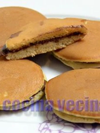 Cómo Hacer Dorayaki relleno de crema de cacao (pastelito japones)  que Delicioso