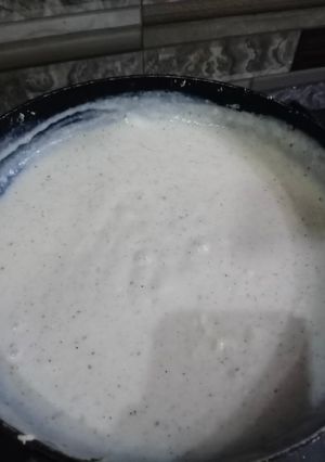A picture of Creamy cheese sauce.