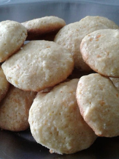 Una foto de Galletitas de naranja y coco