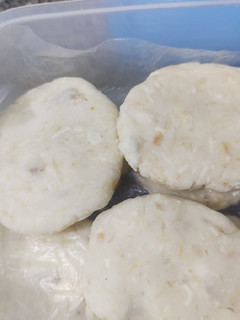 Una foto de Arepas de yuca