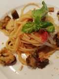 Spaghetti con cozze e melanzane