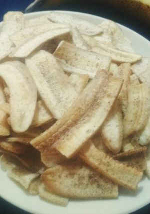 કેળાની વેફર (Banana Wafer Recipe In Gujarati) રેસીપી મુખ્ય ફોટો