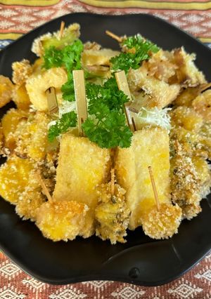 A picture of Deep-fried Tofu skewers.