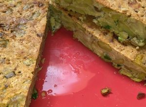 Una foto de Tortilla de habas peladas